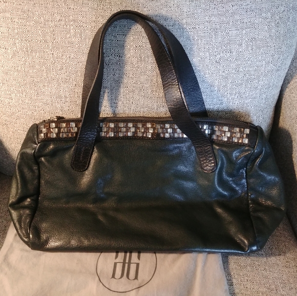 Leather shoulder bag - Picture 13 of 16